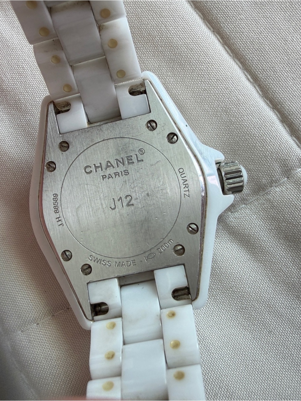 CHANEL J12 H1628 33mm White Ceramic Diamond Quartz Watch - Picture 4 of 7